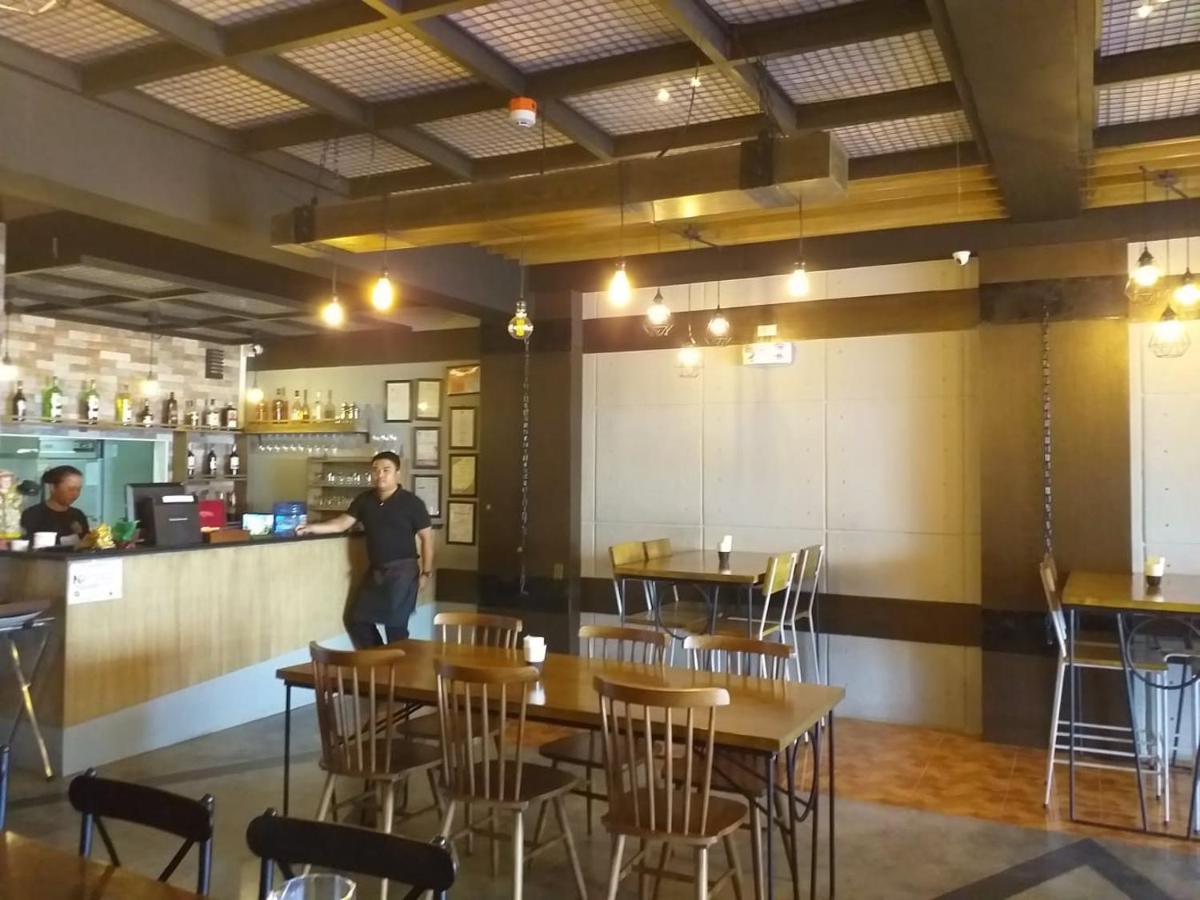 Ett Hometel Kalibo Bagian luar foto