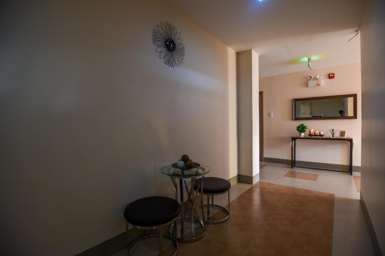 Ett Hometel Kalibo Bagian luar foto
