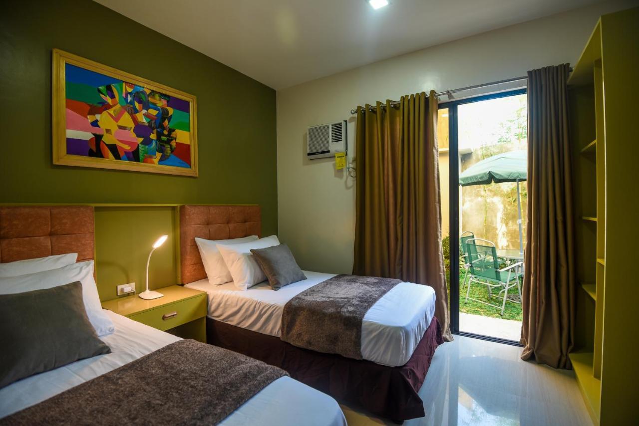 Ett Hometel Kalibo Bagian luar foto