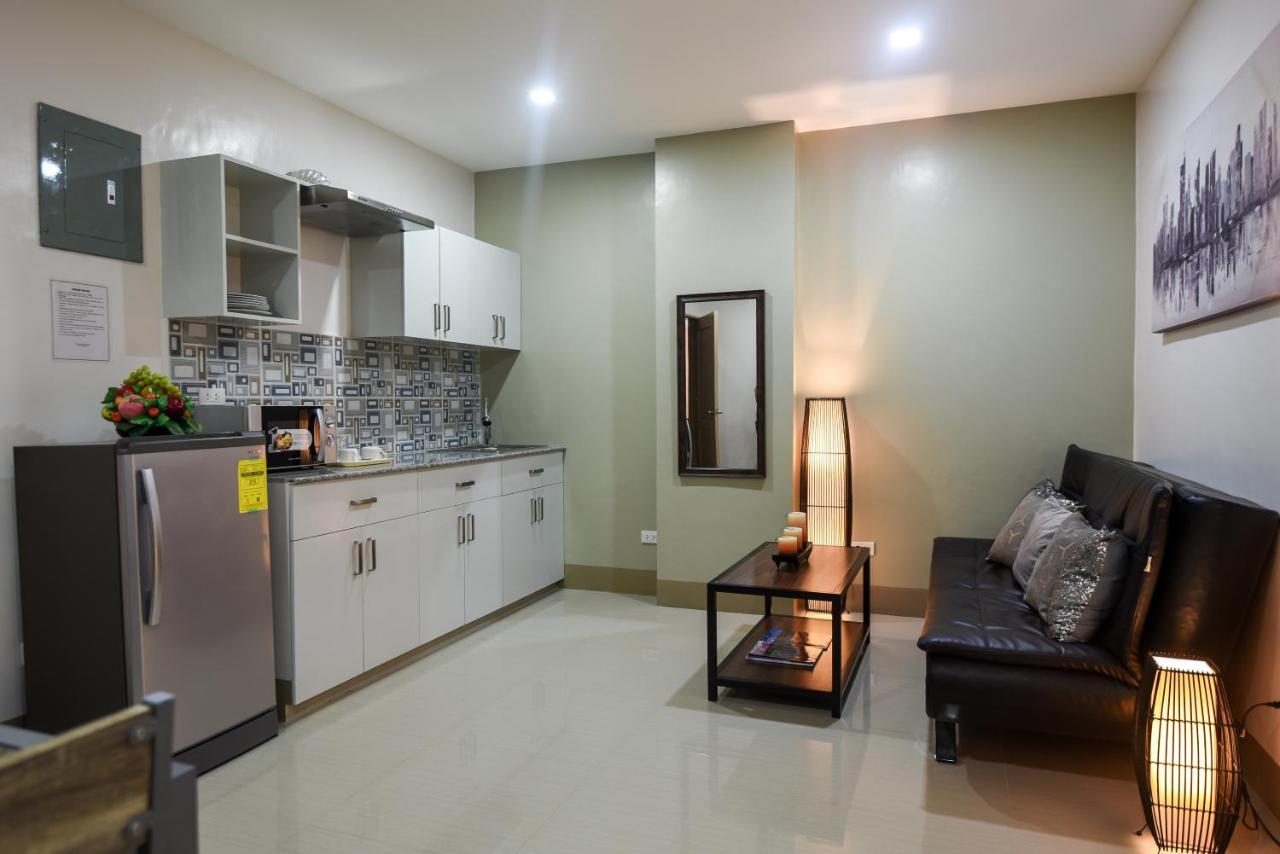 Ett Hometel Kalibo Bagian luar foto